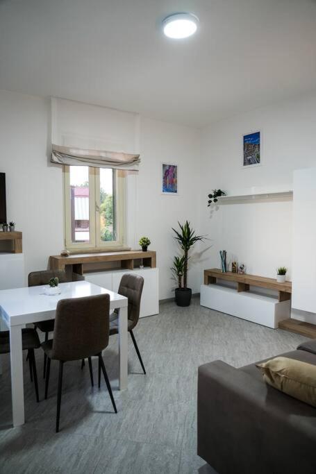 Guest House Marittima Frosinone Exterior photo